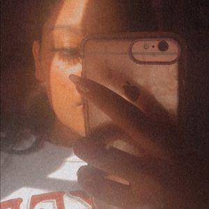 Meet your Posher, Selina